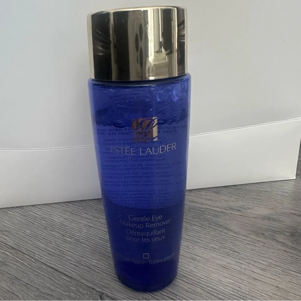 Estee Lauder Blue Makeup Remover